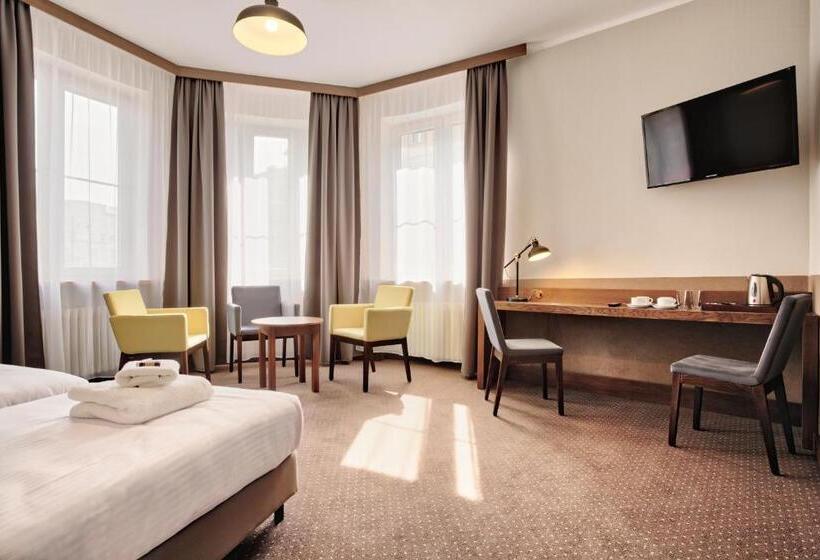 Четырехместный Номер Классик, Daniel Griffin Aparthotel By Artery Hotels