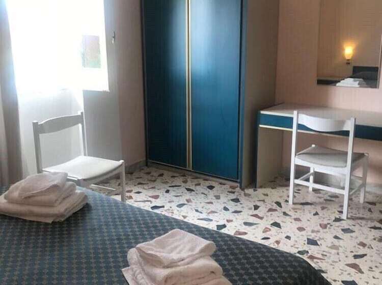 Номер Стандарт, Cinquestelle Albergo Del Centro Storico