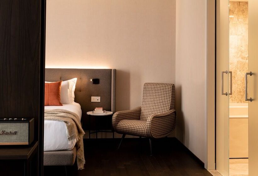 자쿠지 스위트, Litta Palace Milano