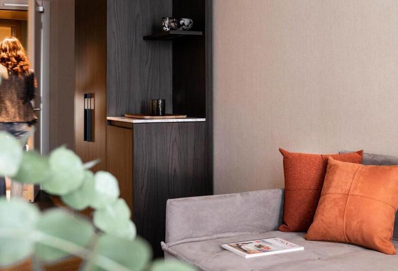 자쿠지 스위트, Litta Palace Milano