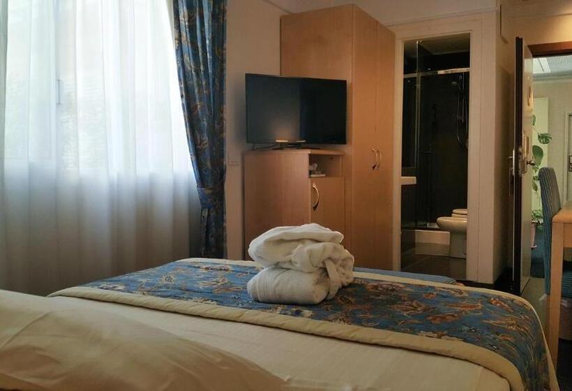 Номер Basic, Luna Riccione E Aqua Spa Only Adults +12