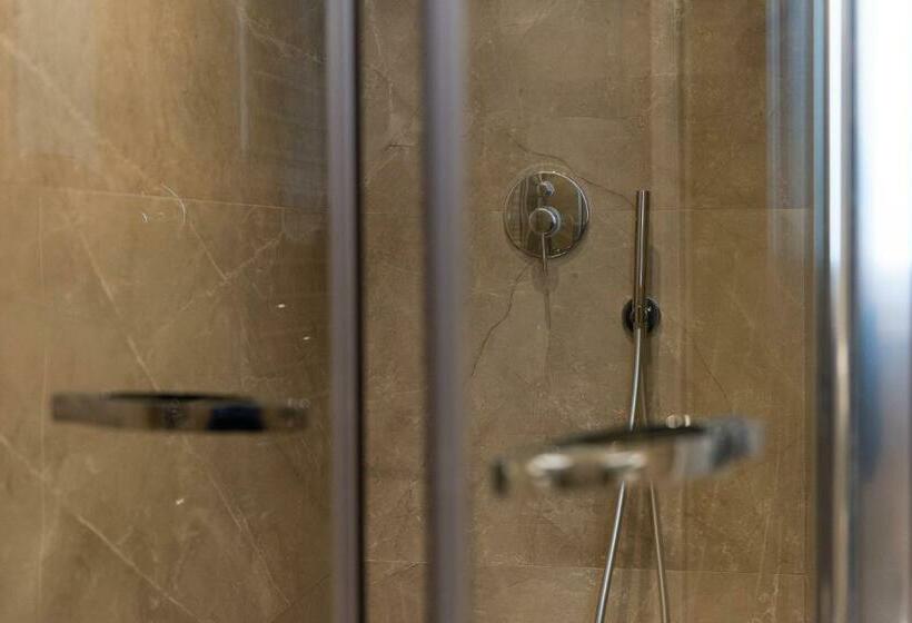 חדר סטנדרט מיטה זוגית, Mercure Roma Centro Termini