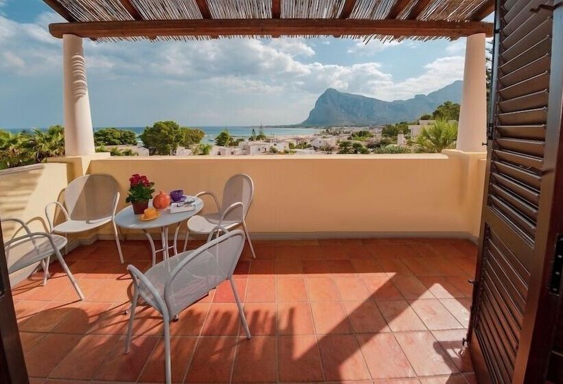 آپارتمان 1 خوابه با چشمانداز دریا, Villaggio Cala Mancina