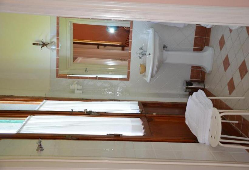استودیوی سوپریور, Residence Michelangiolo