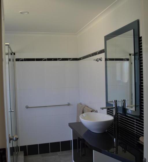 غرفة تنفيذية, Cattlemans Country Motor Inn & Serviced Apartments