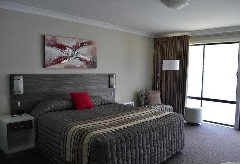 Номер Superior Кровать Кинг, Cattlemans Country Motor Inn & Serviced Apartments
