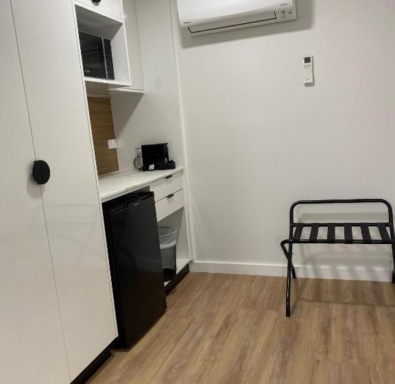 غرفة قياسية سرير كينج, Cattlemans Country Motor Inn & Serviced Apartments