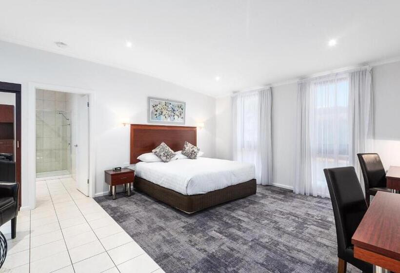 이그제큐티브 룸 킹사이즈 침대, Comfort Inn Deakin Palms