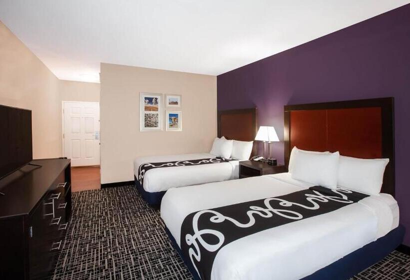 חדר סטנדרט מותאם לאדם עם מוגבלויות, La Quinta By Wyndham Lubbock North