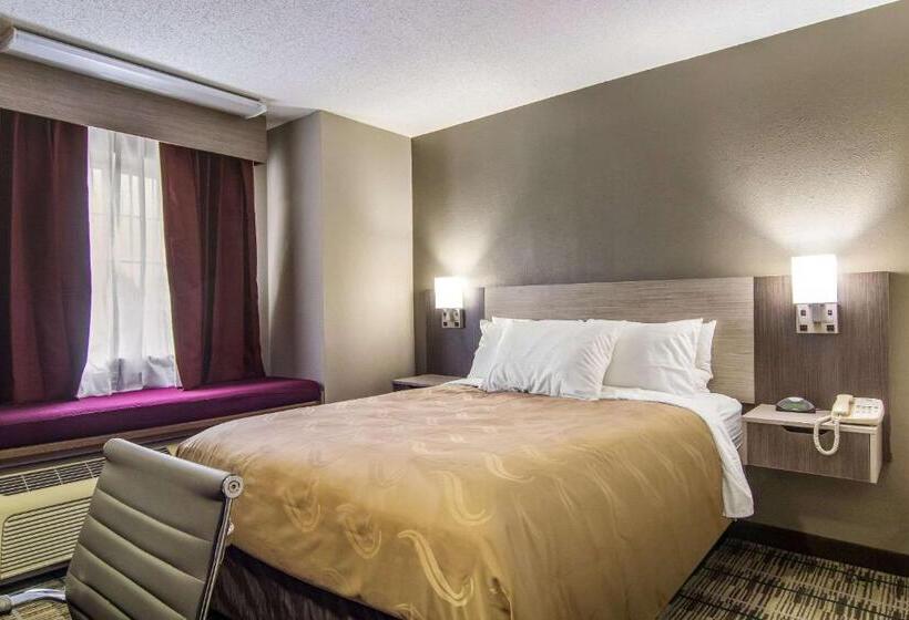Номер Стандарт, Quality Inn & Suites Grove Cityoutlet Mall