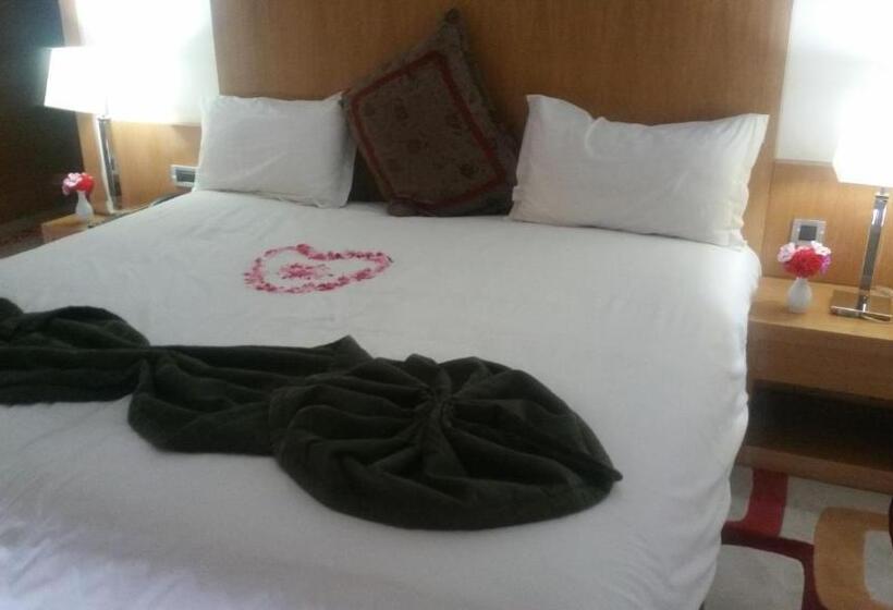 Полулюкс, Suites Hotel Mohammed V By Accor