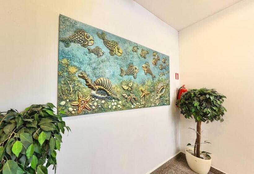 Апартаменты 2 Спальни, Trogir