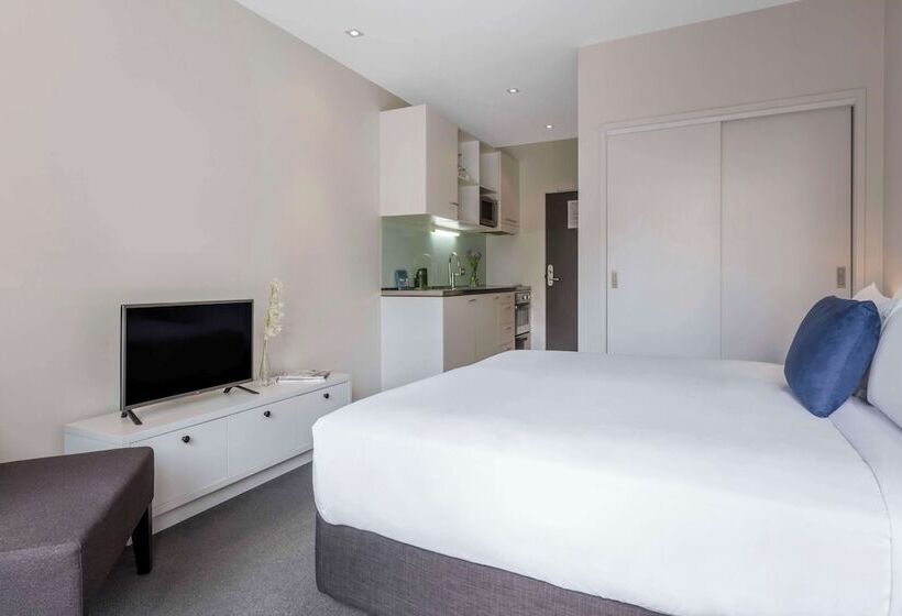 스탠다드 스튜디오, Auckland Harbour Suites