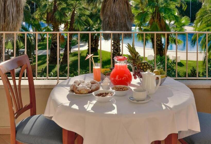 Семейный Номер, Minerva Resort