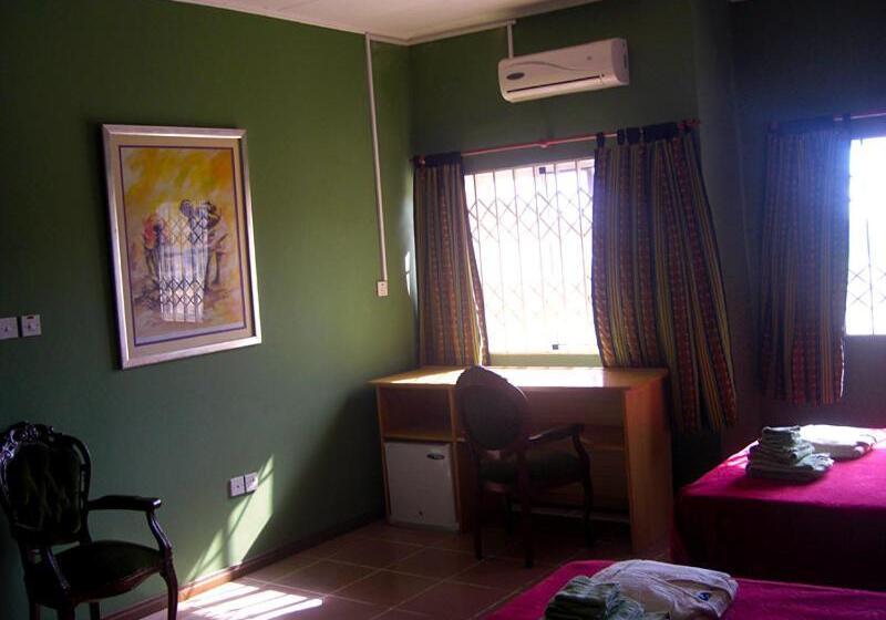 Семейный Номер, Jamaica Inn Guest House