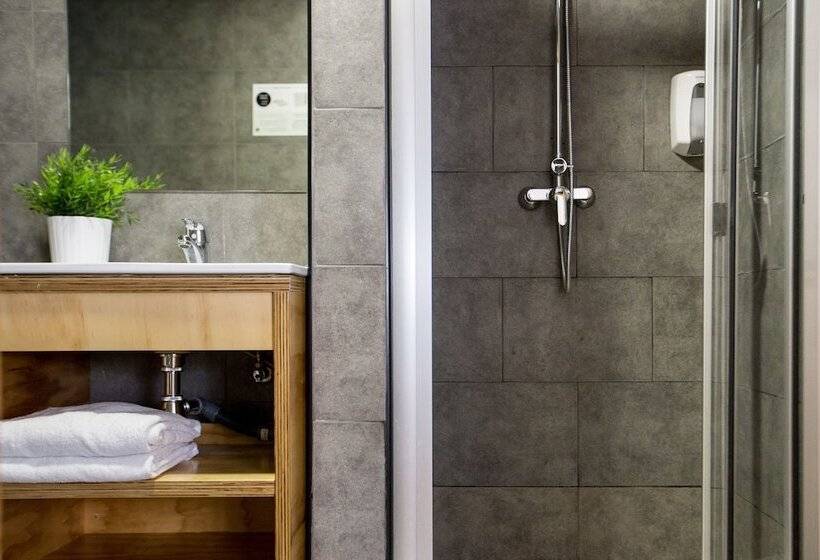 غرفة قياسية, Rooms Ciencias