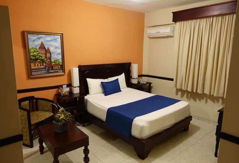 Executive Kamer, Platino Hotel & Casino