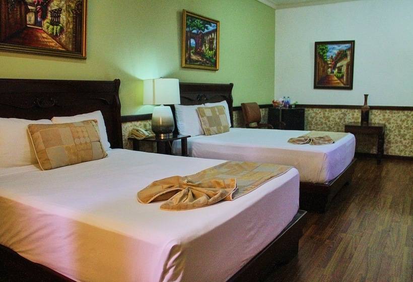 Deluxe Junior Suite, Platino Hotel & Casino