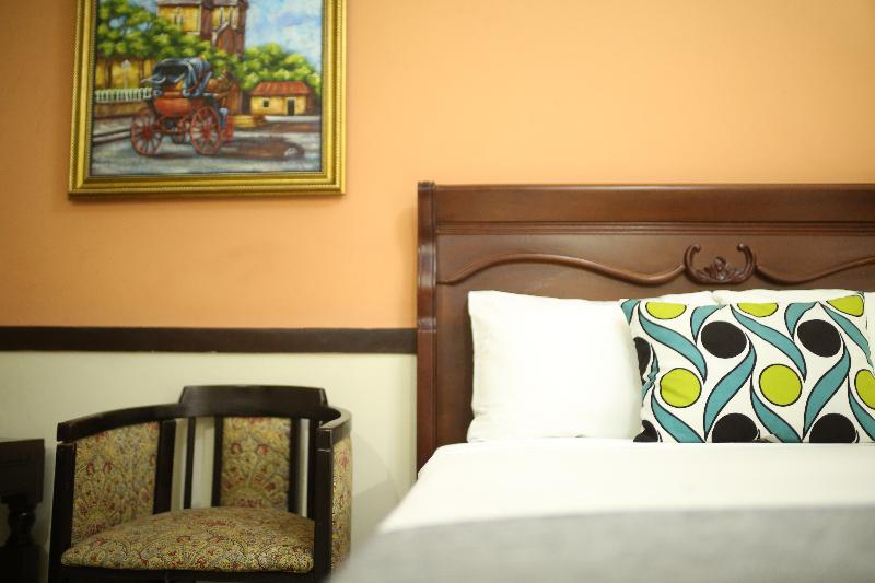 Executive Kamer, Platino Hotel & Casino