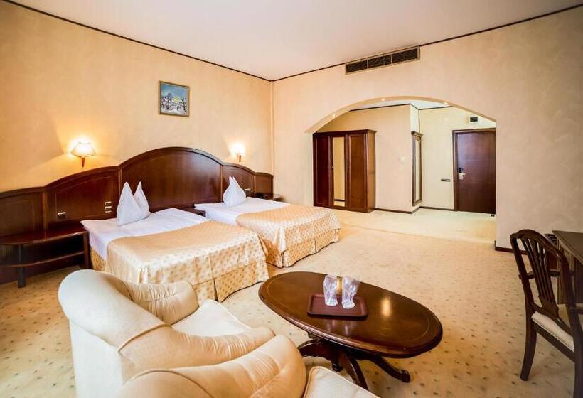 اتاق لوکس, Imperial Inn