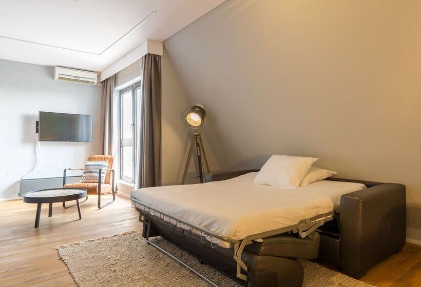 Люкс, Leonardo Hotel Lelystad City Center