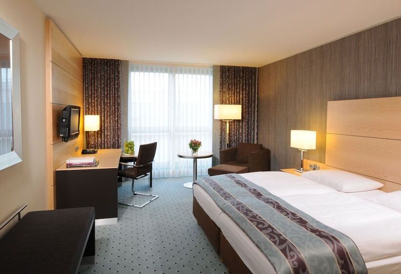 Номер Комфорт, Maritim Hotel Düsseldorf