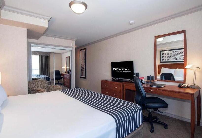 キングサイズベッドのスタンダードルーム, Sandman Hotel & Suites Winnipeg Airport