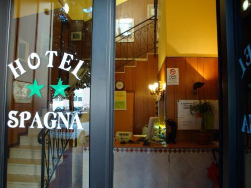 Номер Стандарт, Spagna