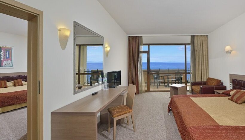 Семейный Номер Вид на Море, Sol Nessebar Palace All Inclusive