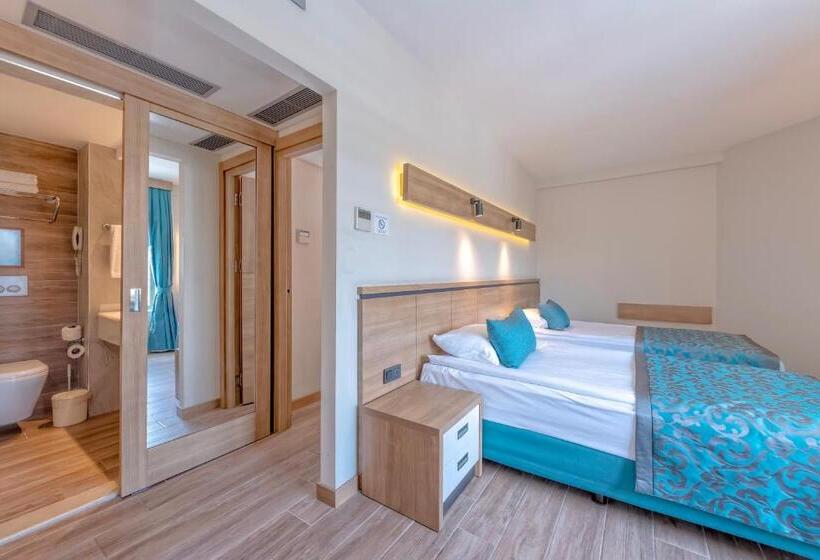 Семейный Номер, Meryan Hotel   All Inclusive