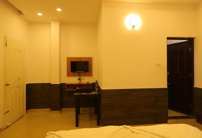Номер Стандарт, Sapphire Inn