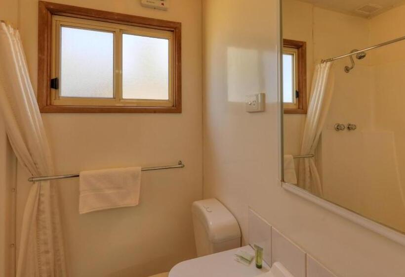 Апартаменты 2 Спальни, Cobar Caravan Park