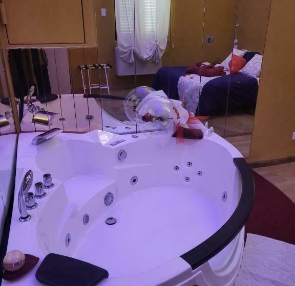 اتاق استاندارد با وان آب گرم, Villa Isa