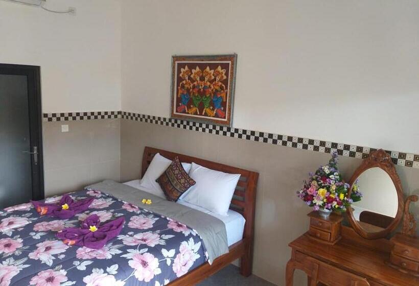 غرفة قياسية مطلّة علي حمام السباحة, Dados Guest House