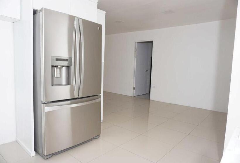Четырехместный Номер Superior, Arenal Poshpacker