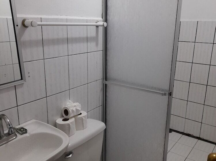 Четырехместный Номер Deluxe, Arenal Poshpacker