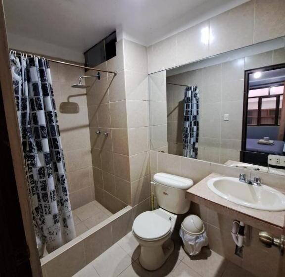 اتاق لوکس, Alpamayo Guest House