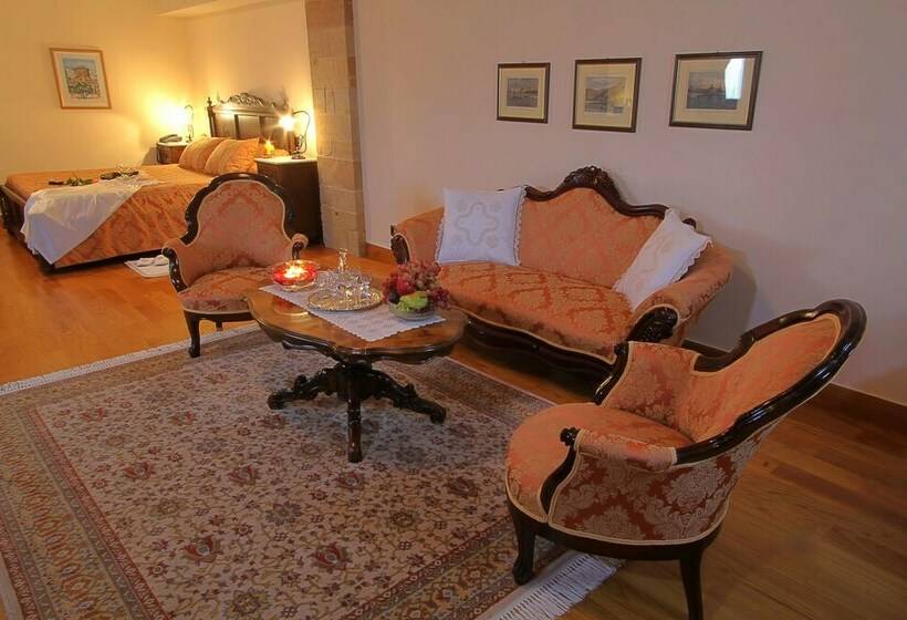 Полулюкс, Argentikon Luxury Suites