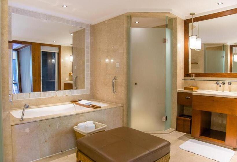 Стандартный Номер Кровать Кинг, Mandarin Oriental Sanya