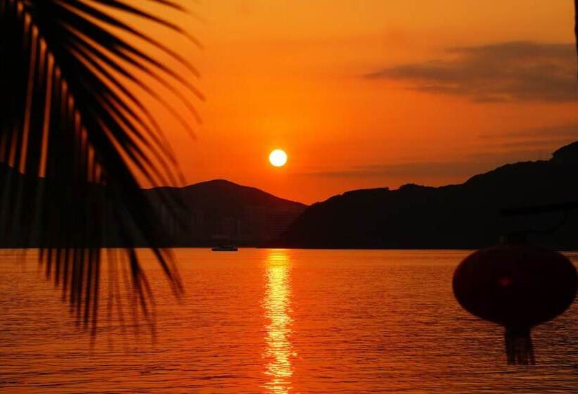 Номер Стандарт Двуспальная Кровать, Mandarin Oriental Sanya