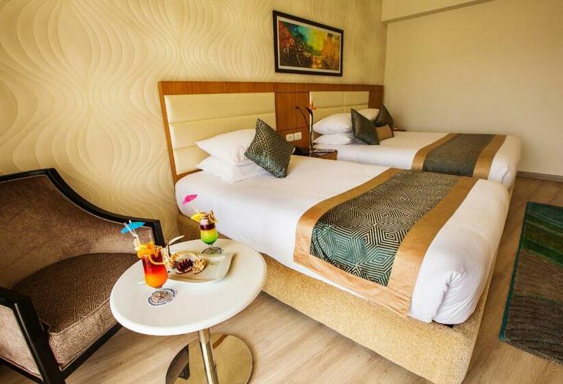 اتاق لوکس سه تخته, Pickalbatros Aqua Blu Sharm El Sheikh