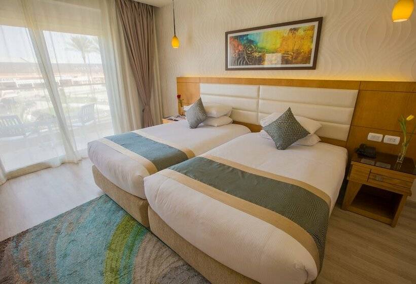 اتاق لوکس سه تخته, Pickalbatros Aqua Blu Sharm El Sheikh