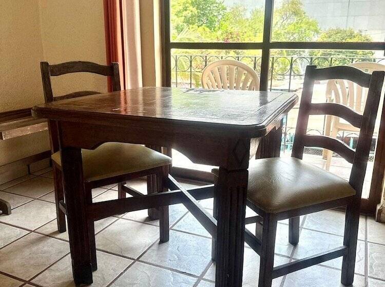 带2个双人床的标准工作室, Hacienda Maria Eugenia