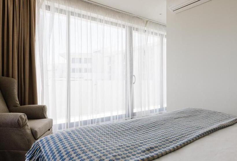Suíte de 2 Quartos com Vista do Mar, Memmo Baleeira   Design Hotels