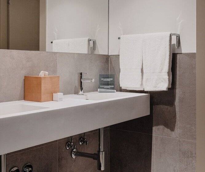 Suite Duplex, Memmo Baleeira   Design Hotels