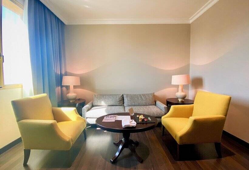 Junior Suite, Millennium Hotel Doha