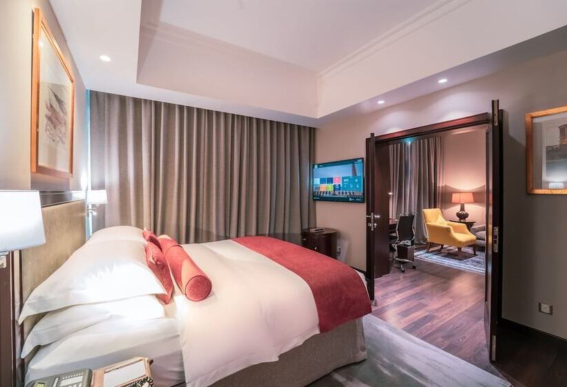Junior Suite, Millennium Hotel Doha