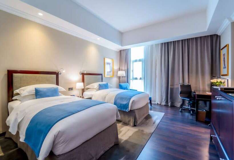Deluxe Room, Millennium Hotel Doha
