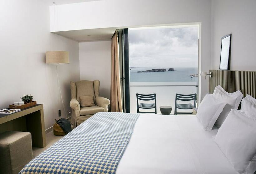 Quarto standard vista mar, Memmo Baleeira   Design Hotels