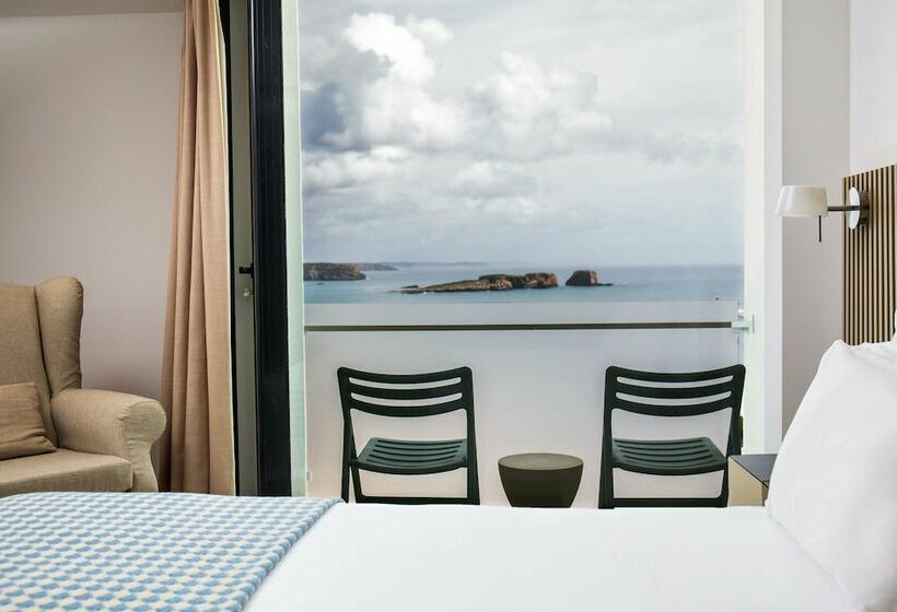 Quarto standard vista mar, Memmo Baleeira   Design Hotels
